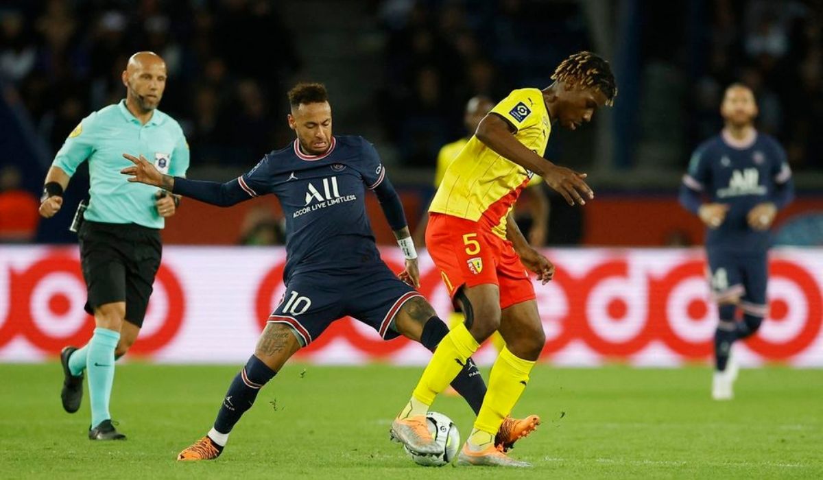 Ligue 1 - Paris St Germain v RC Lens